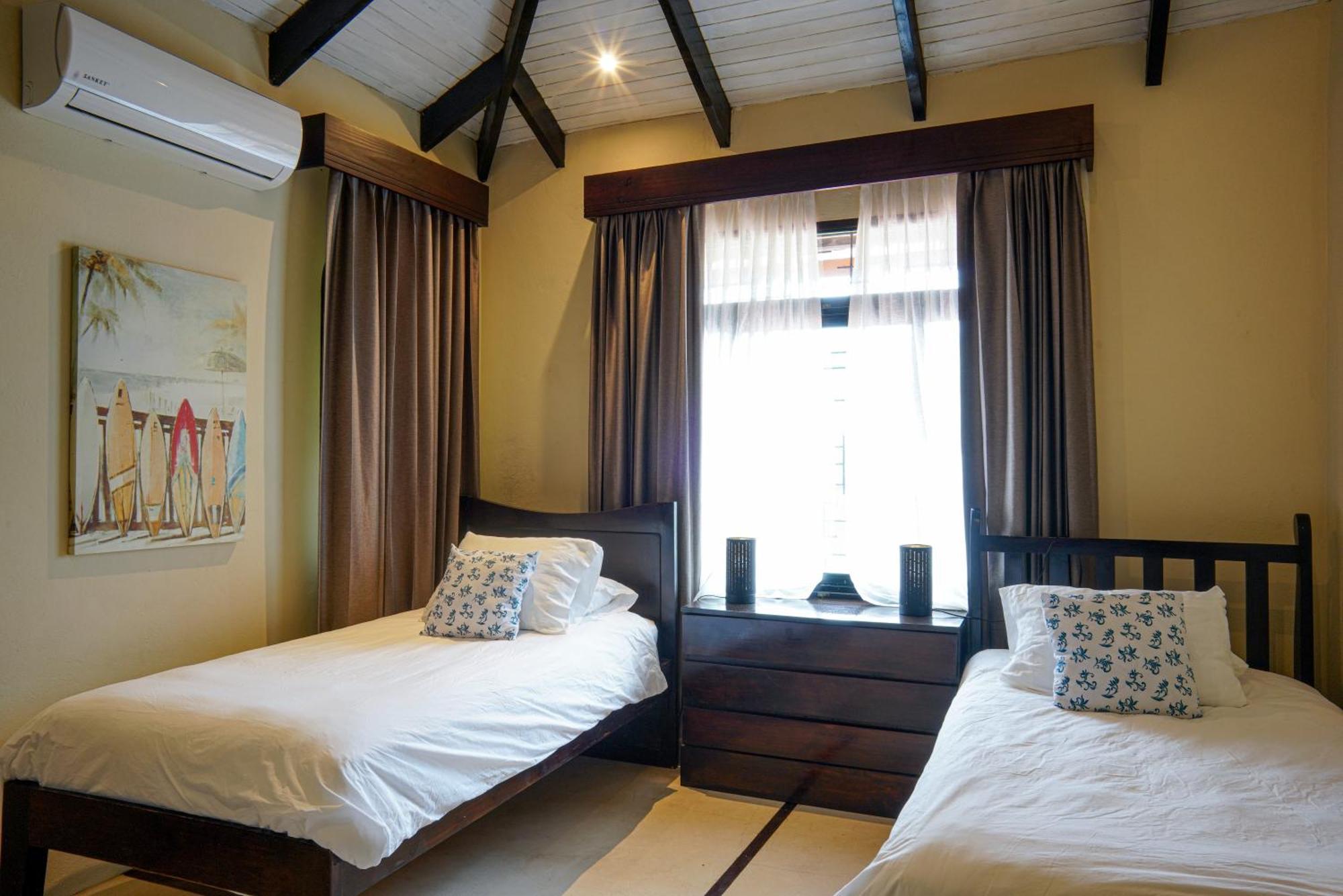 Отель Casa Marbella Playa Santa Teresa  Экстерьер фото