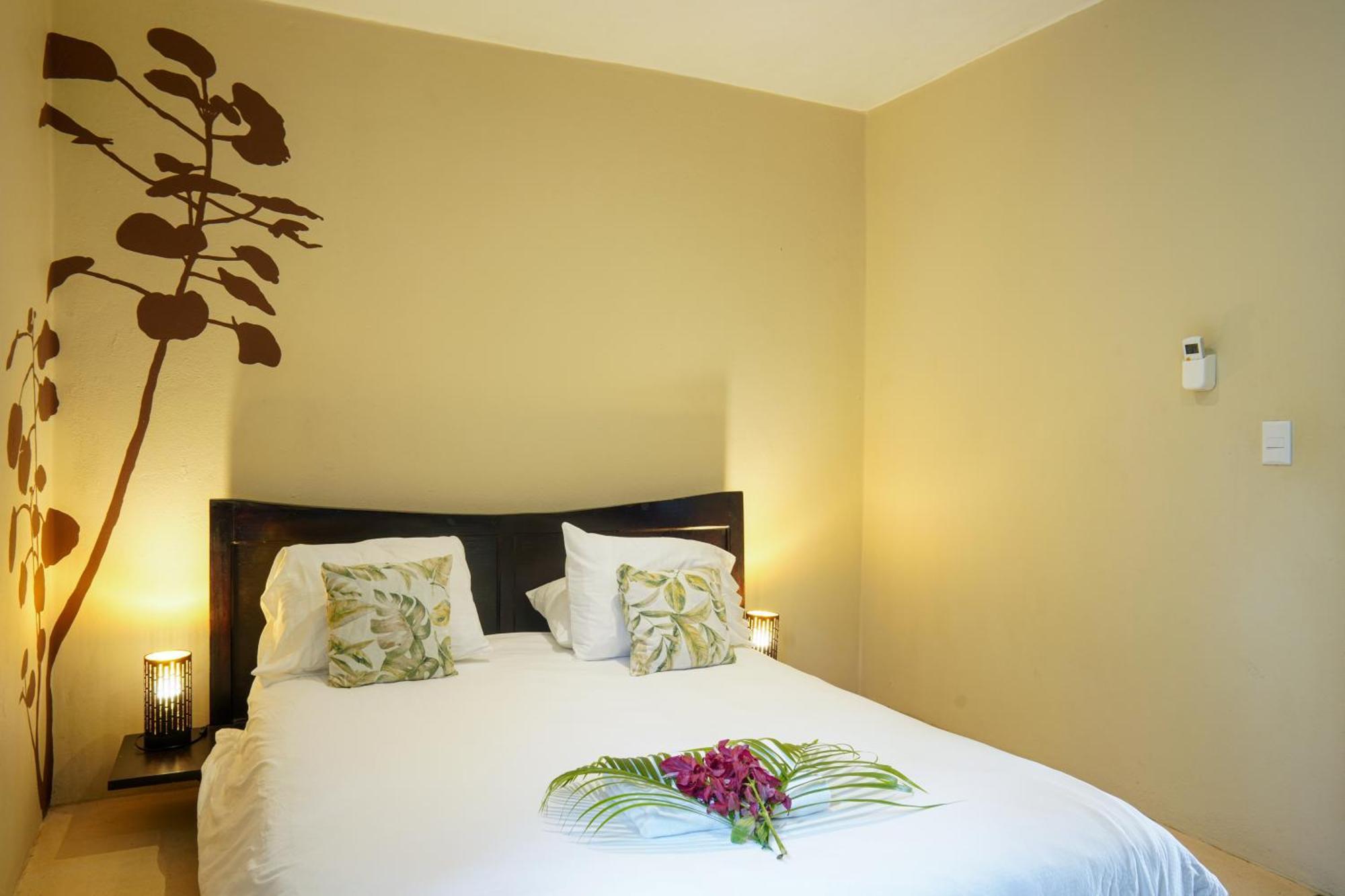 Отель Casa Marbella Playa Santa Teresa  Экстерьер фото